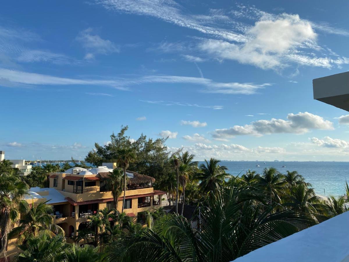 Cuxos Hotel Beachfront Isla Mujeres Exterior photo