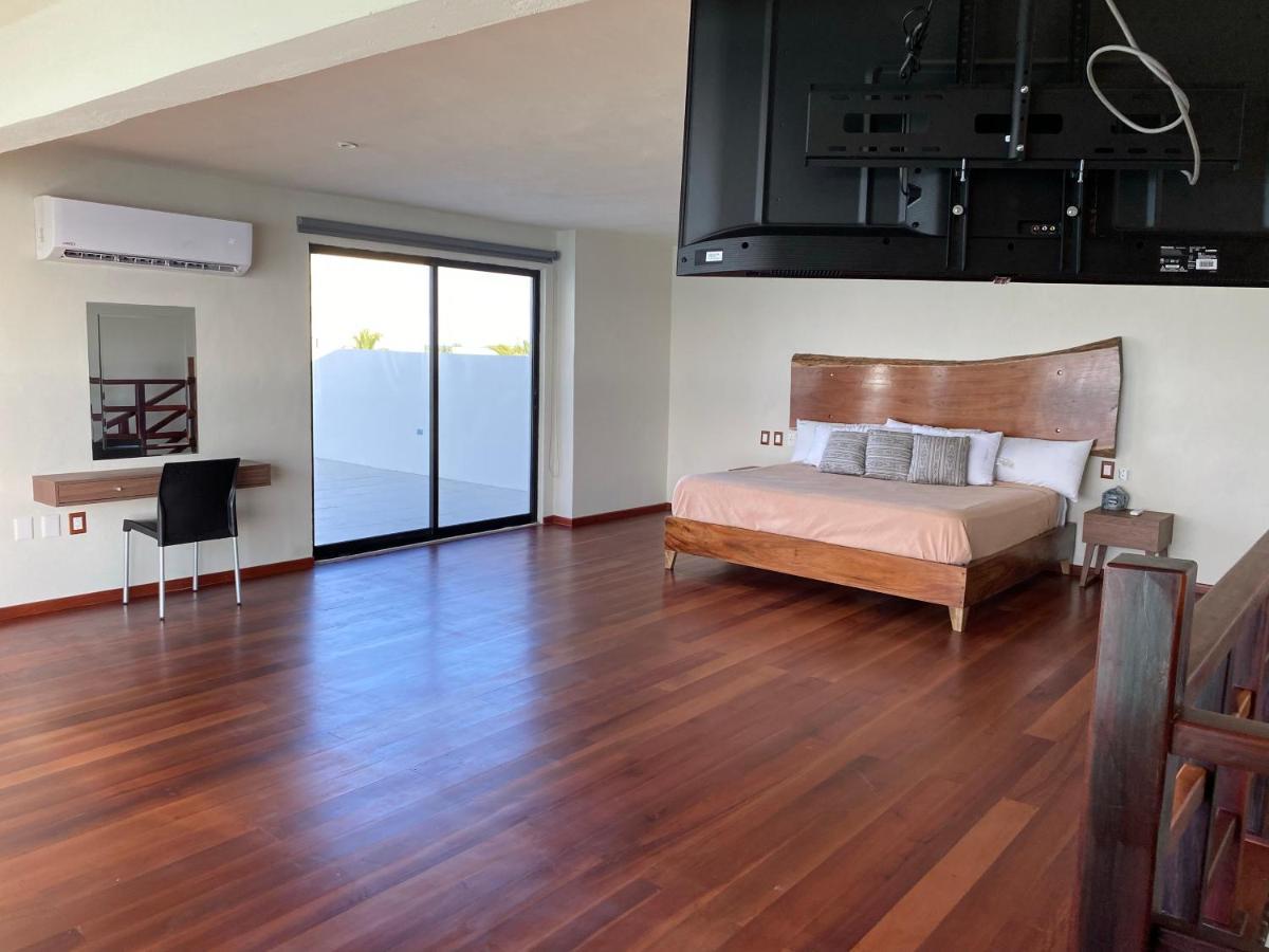 Cuxos Hotel Beachfront Isla Mujeres Exterior photo