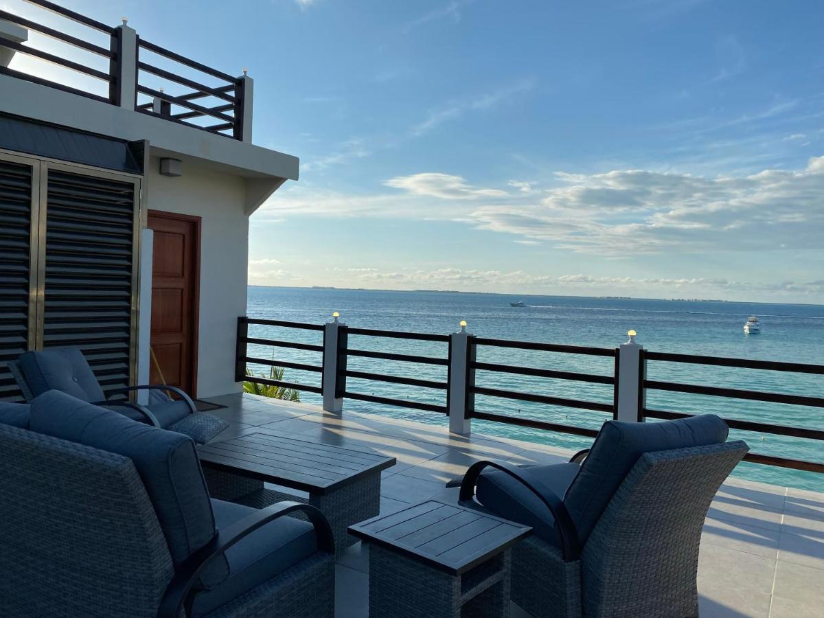Cuxos Hotel Beachfront Isla Mujeres Exterior photo