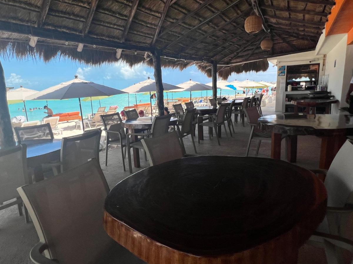 Cuxos Hotel Beachfront Isla Mujeres Exterior photo