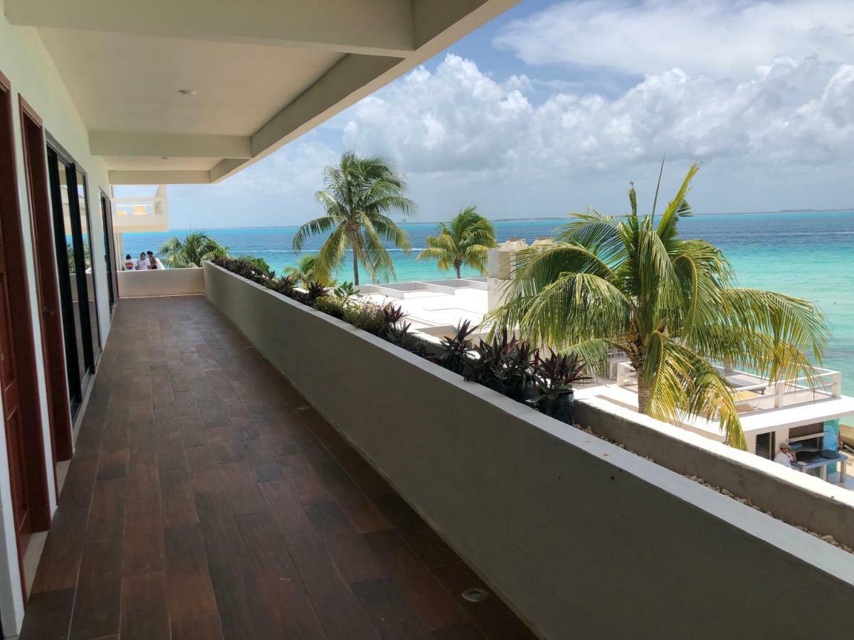 Cuxos Hotel Beachfront Isla Mujeres Exterior photo