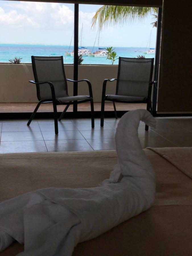 Cuxos Hotel Beachfront Isla Mujeres Exterior photo